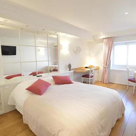 Le Soleil D'or 3* Joinville